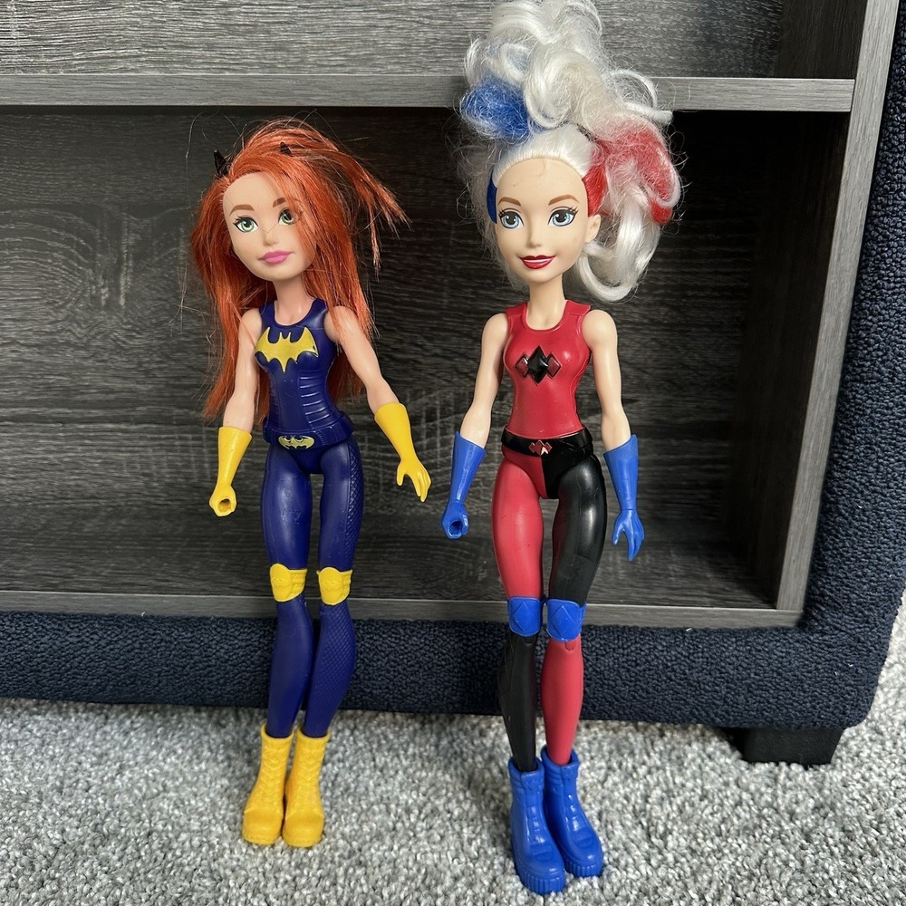 DC Super Hero‎ Girls action dolls, featuring Batgirl and Harley Quinn